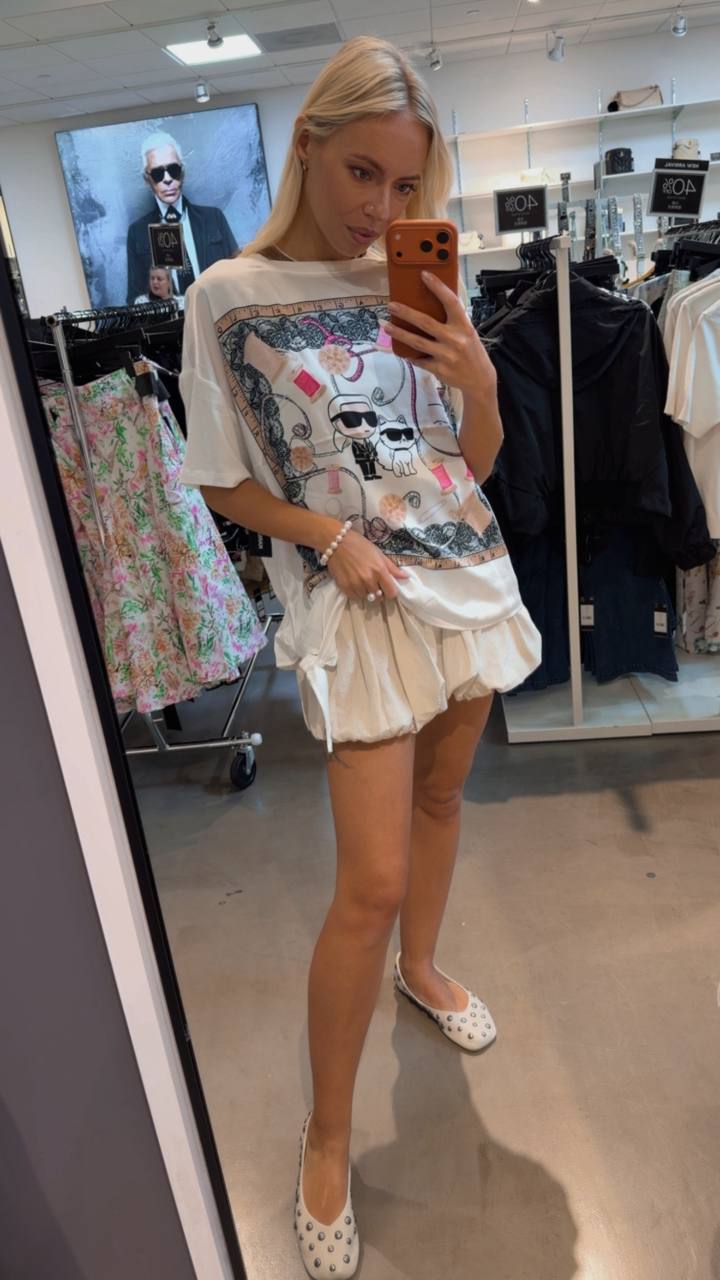 KARL LAGERFELD 🏷️ 39$