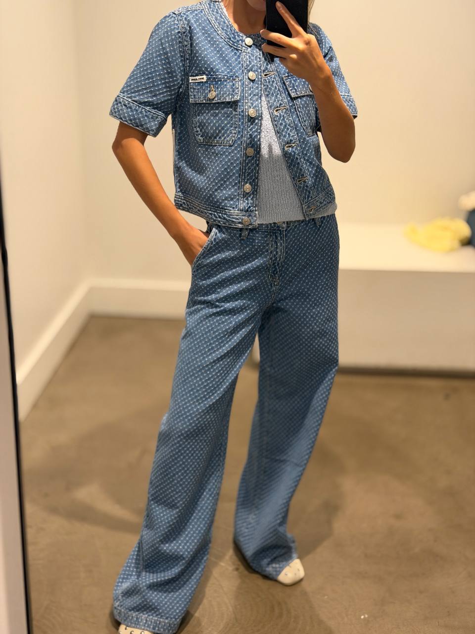 DKNY