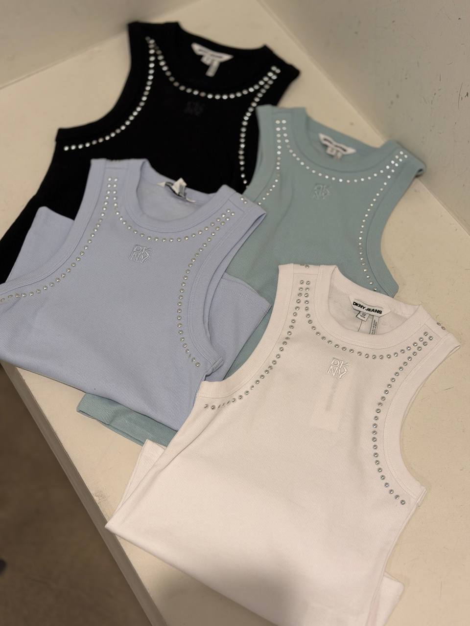 DKNY 🏷️ 27$