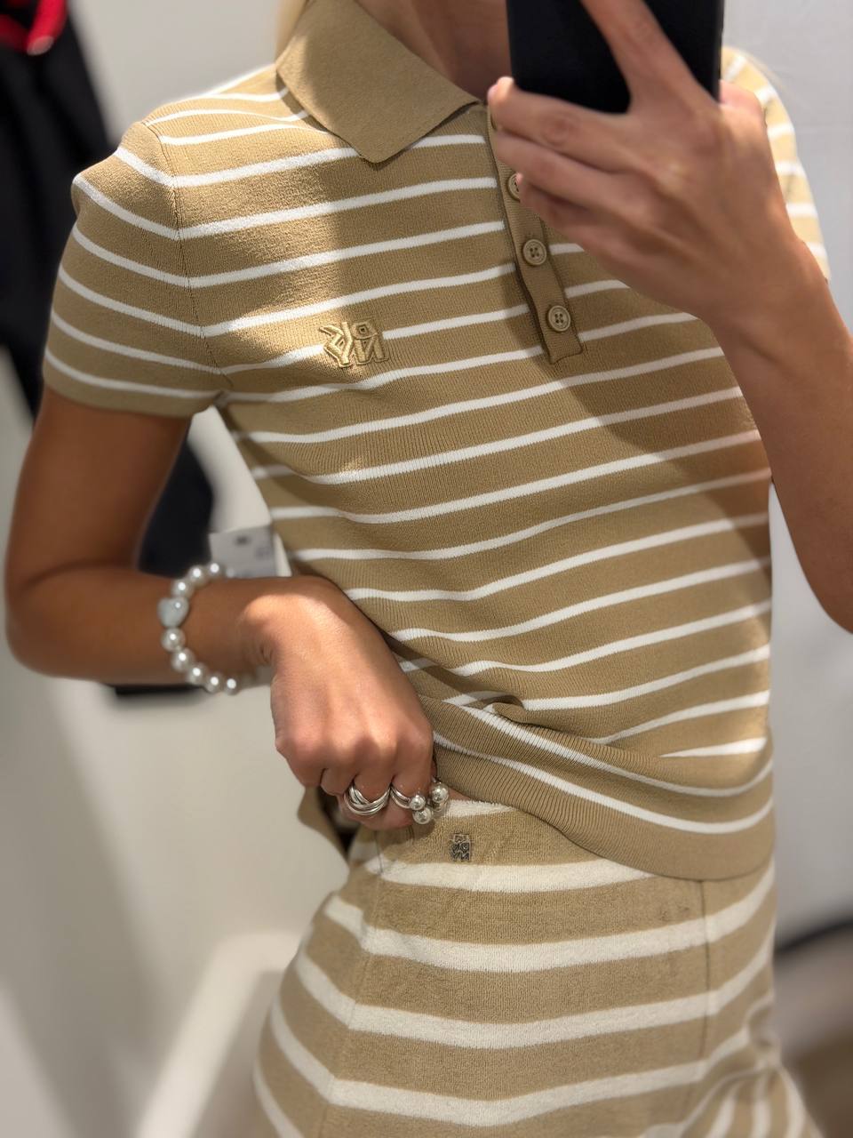 DKNY