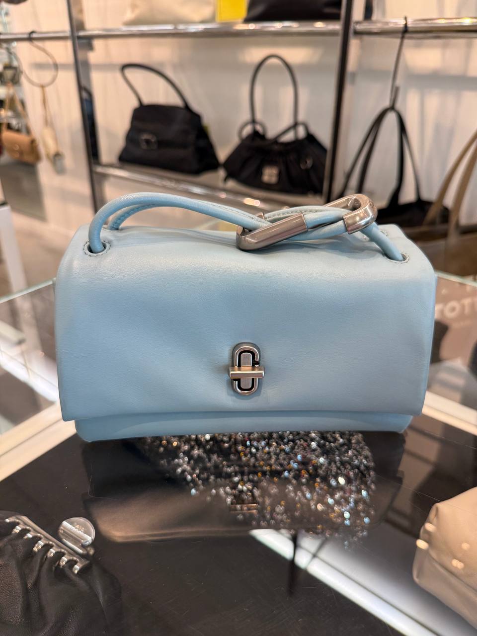 MARC JACOBS