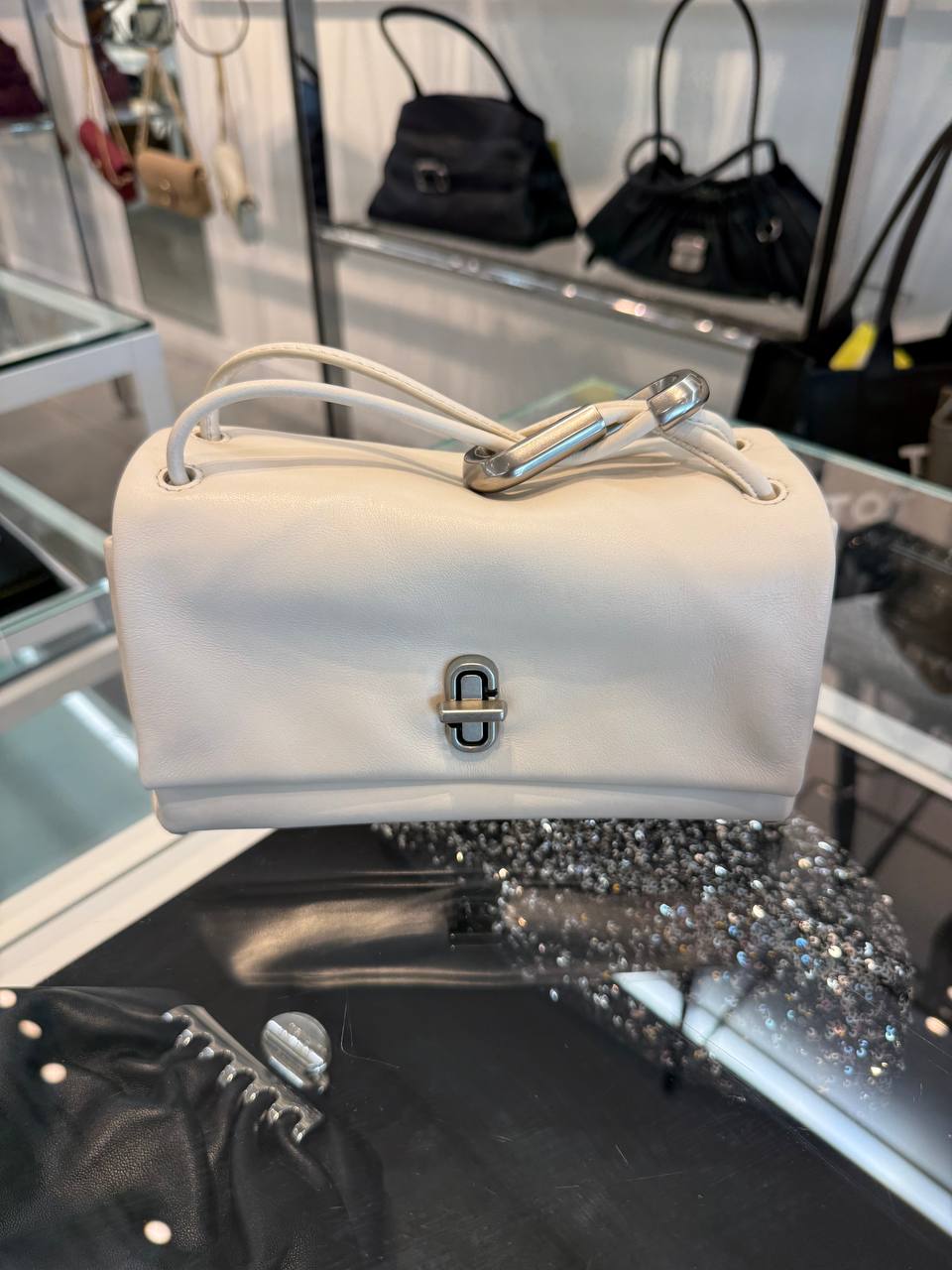 MARC JACOBS