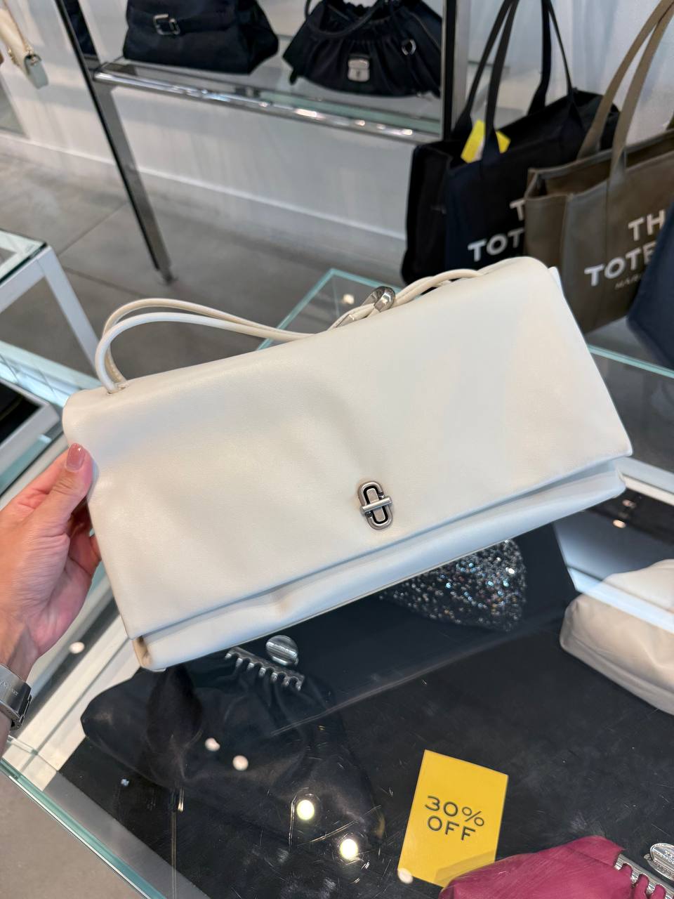 MARC JACOBS