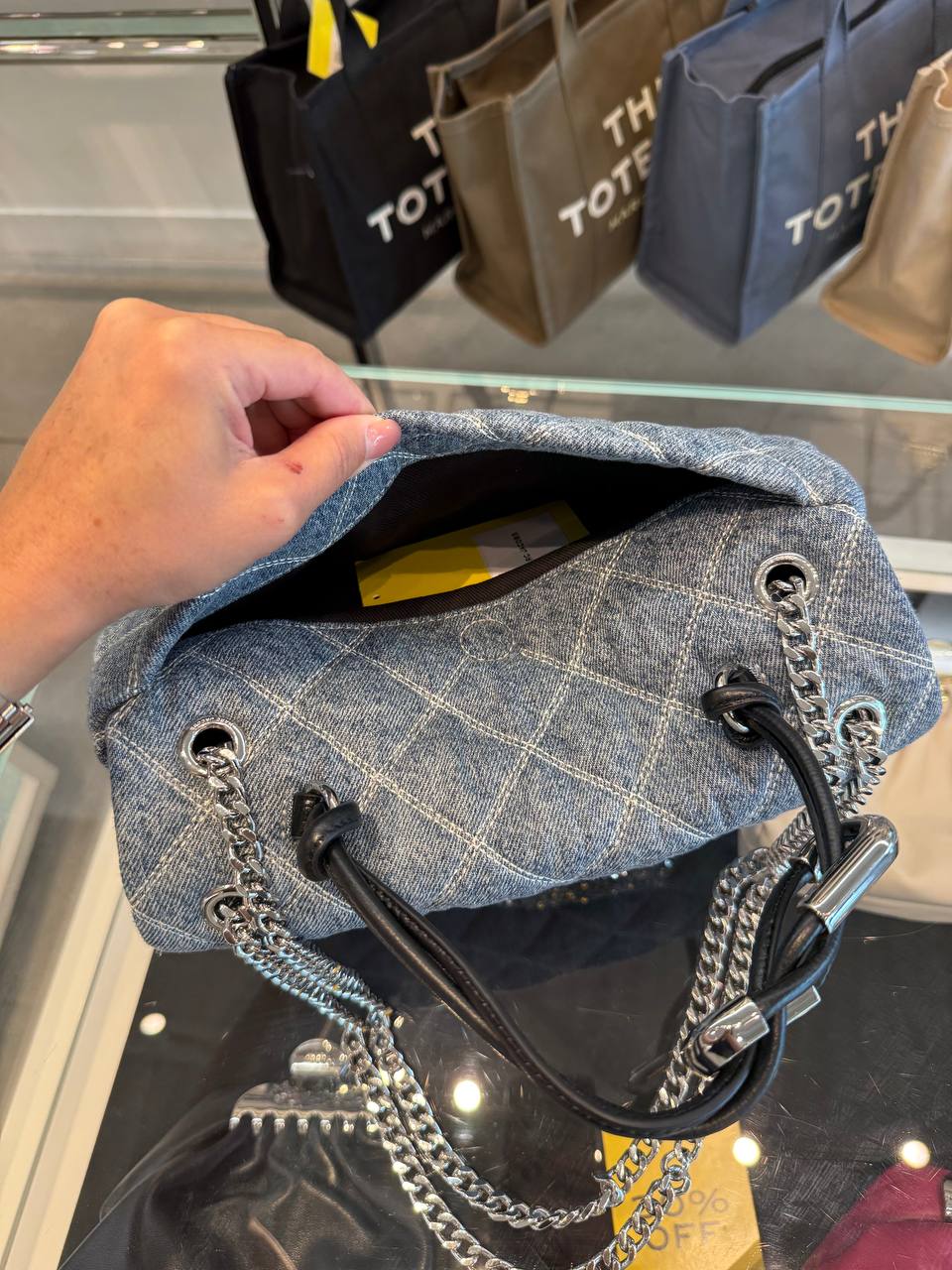 MARC JACOBS