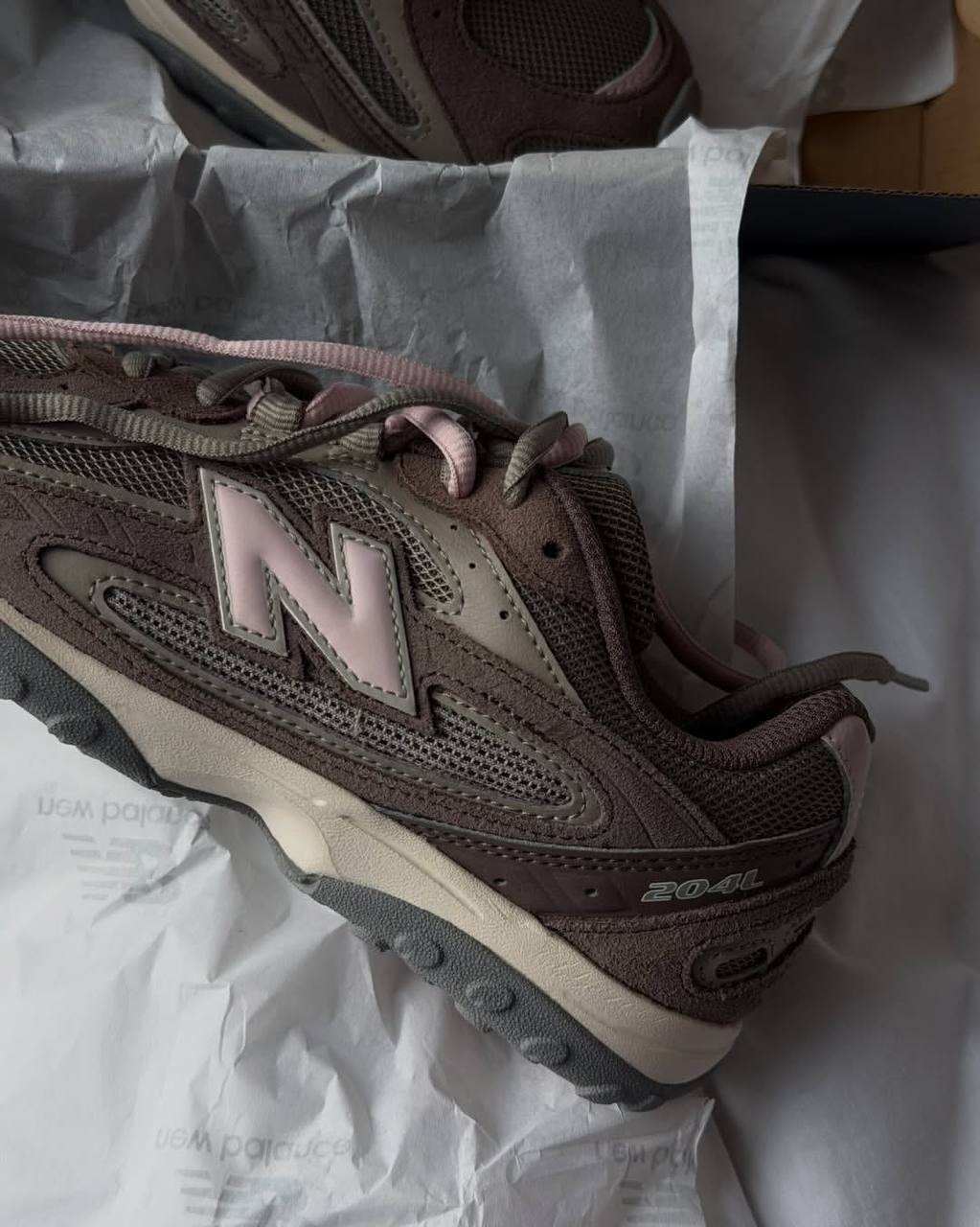 New Balance 🏷️ 92$