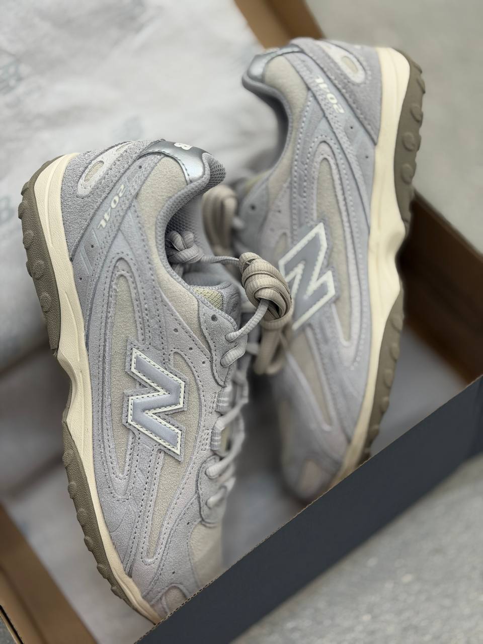 New Balance 🏷️ 92$