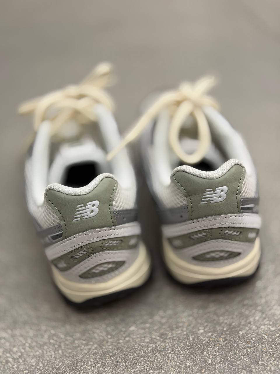 New Balance 🏷️ 92$
