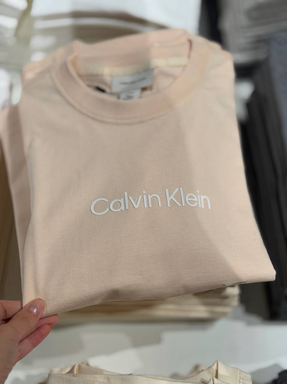 CALVIN KLEIN 🏷️ 39$
