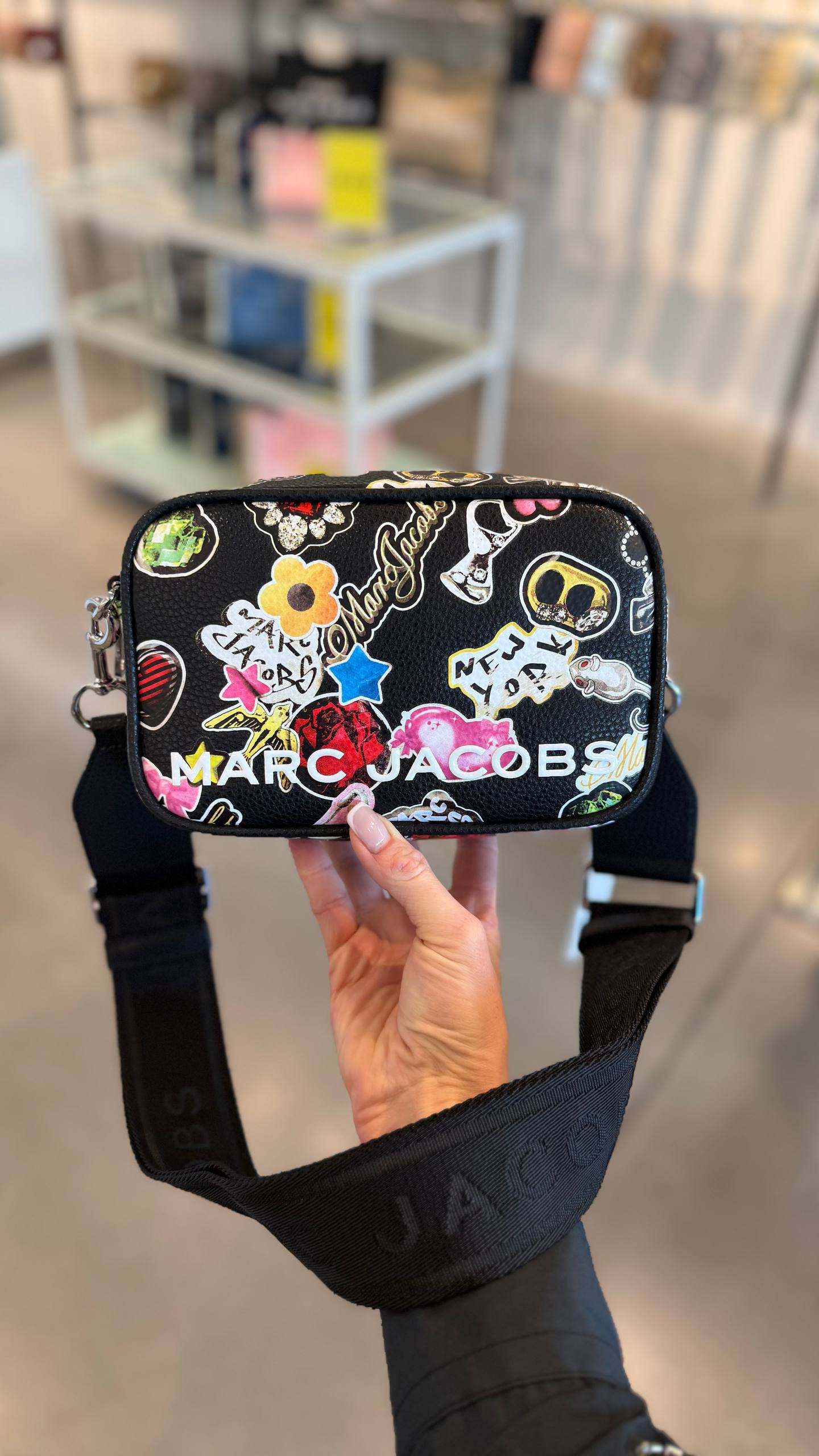MARC JACOBS