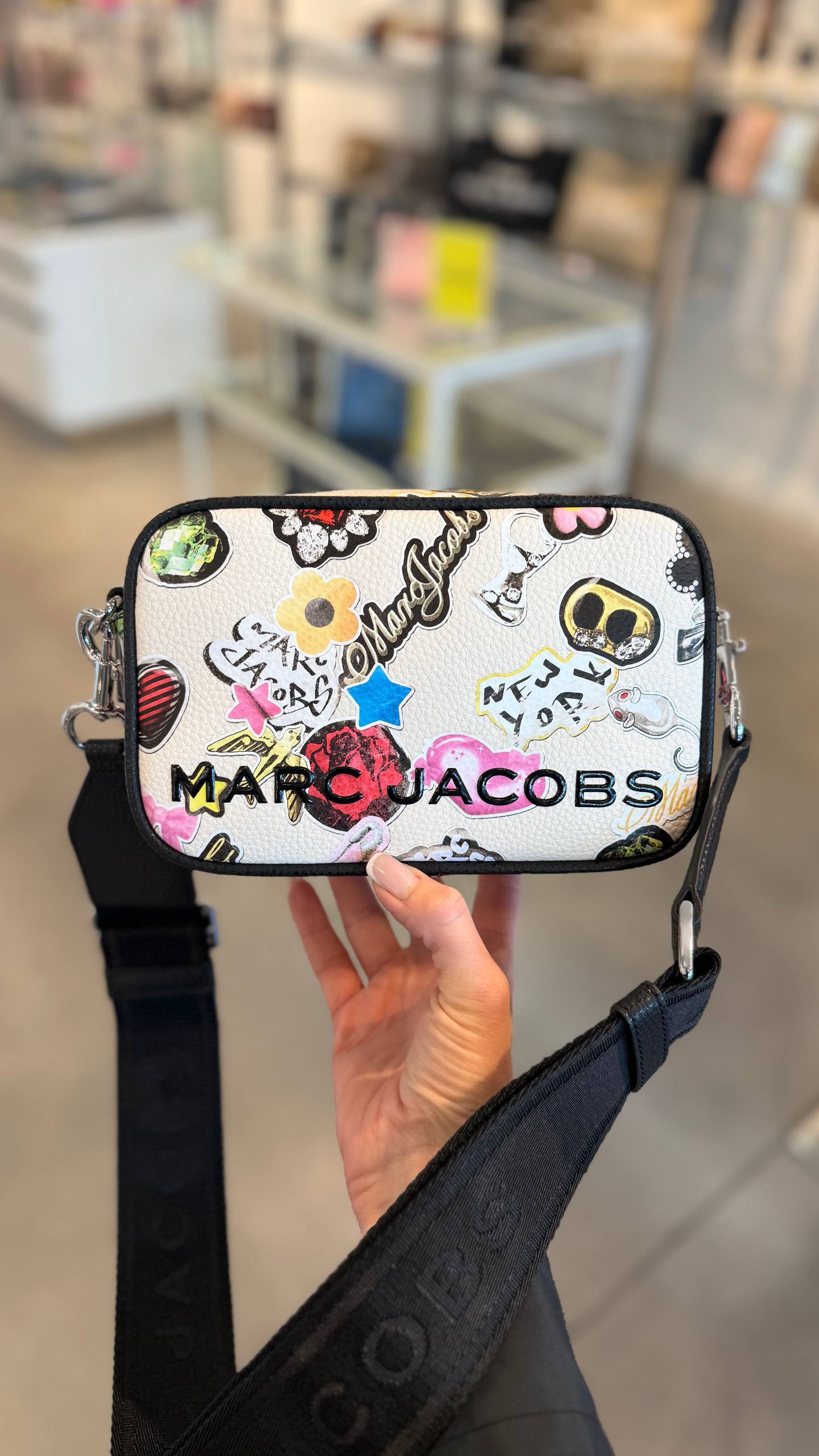 MARC JACOBS
