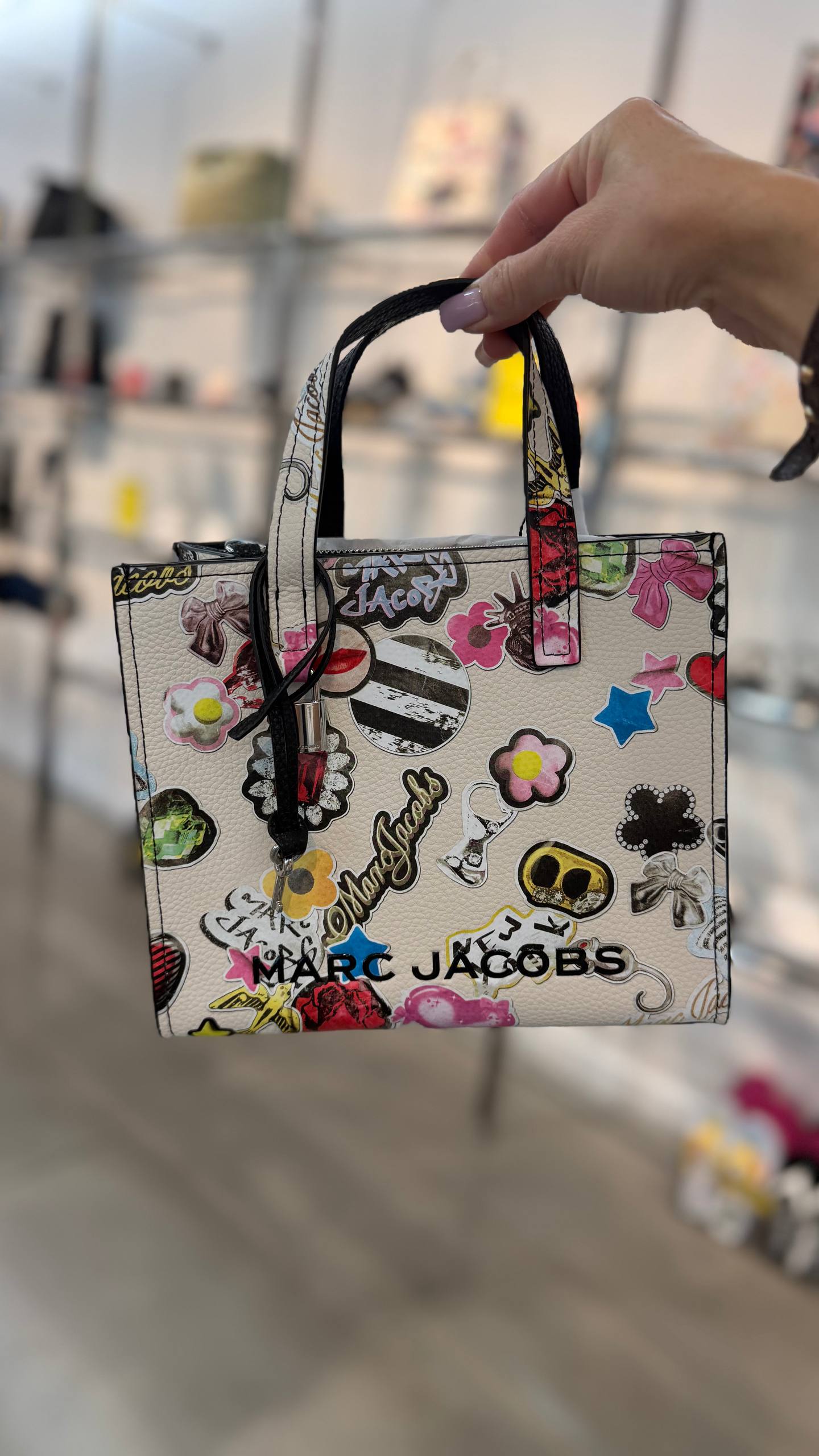 MARC JACOBS