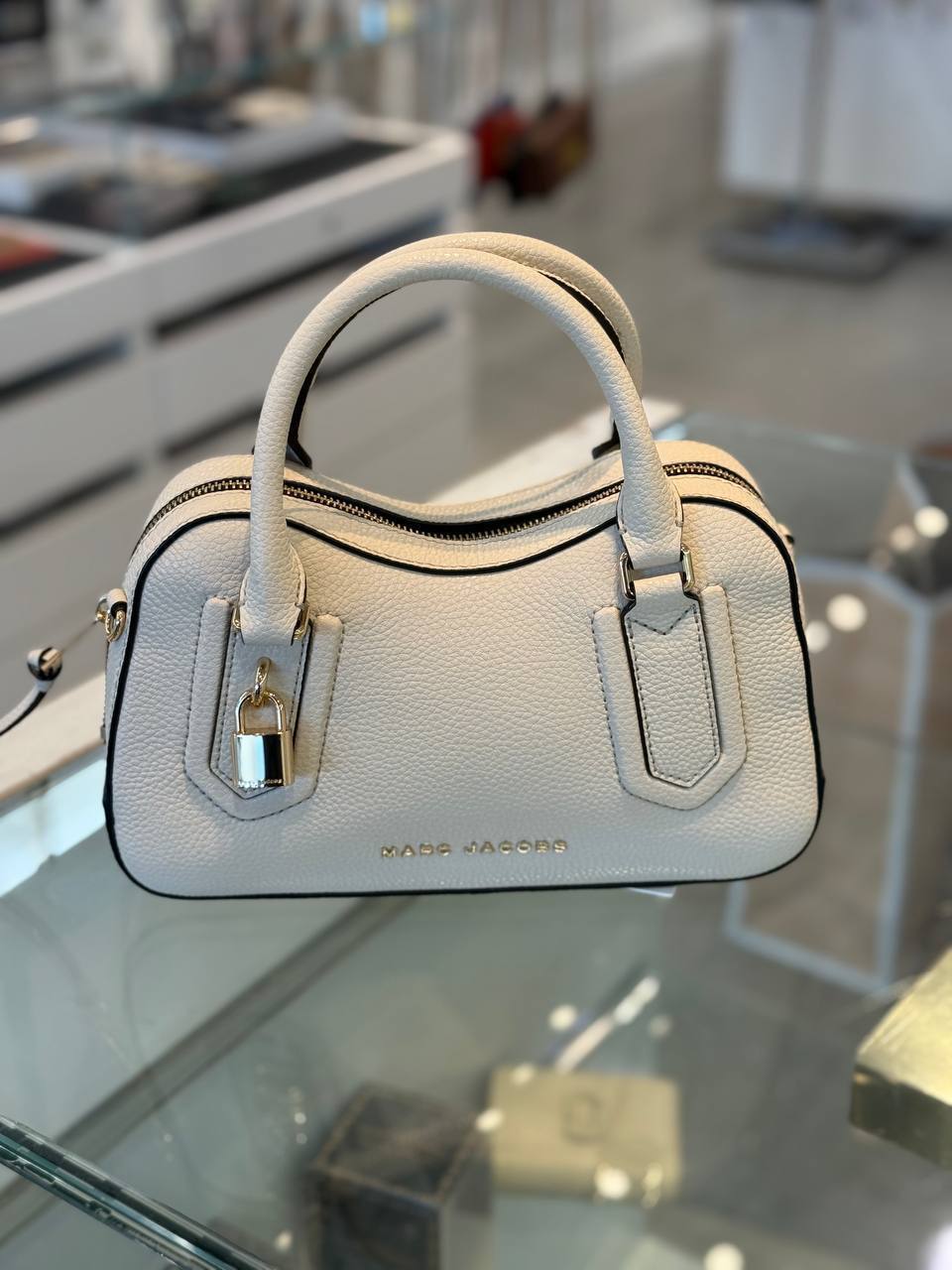 MARC JACOBS