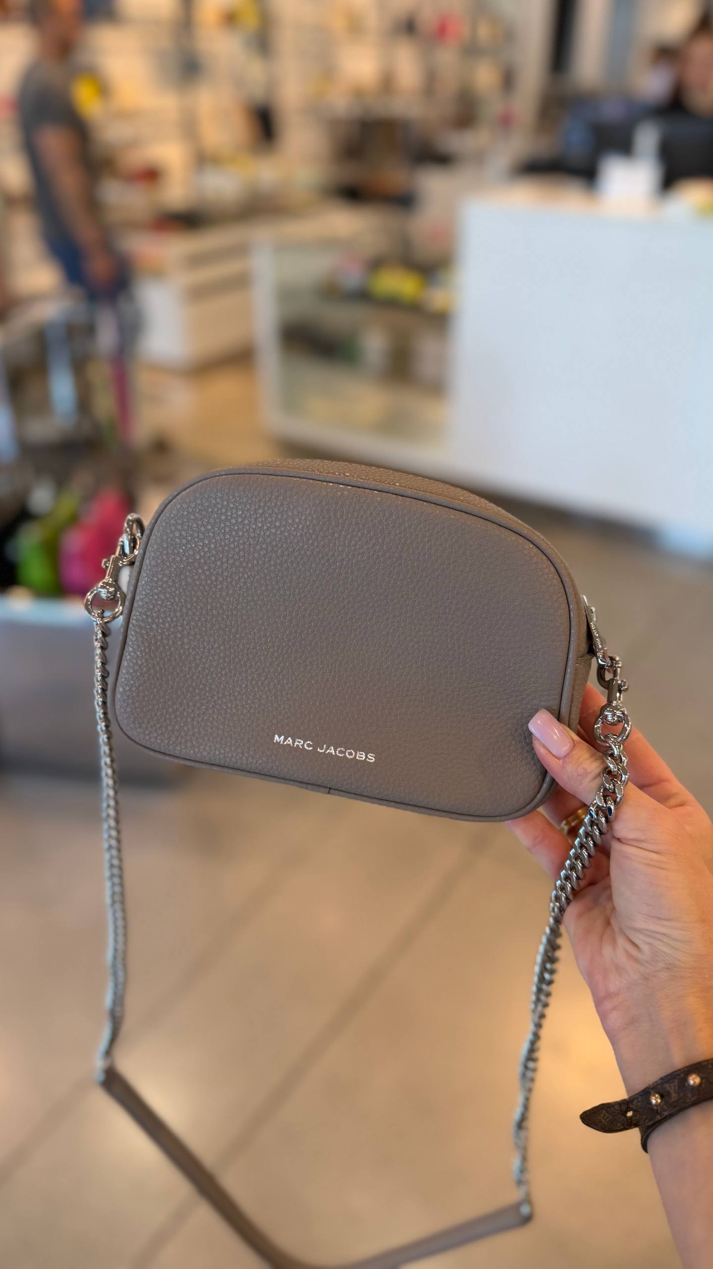 MARC JACOBS