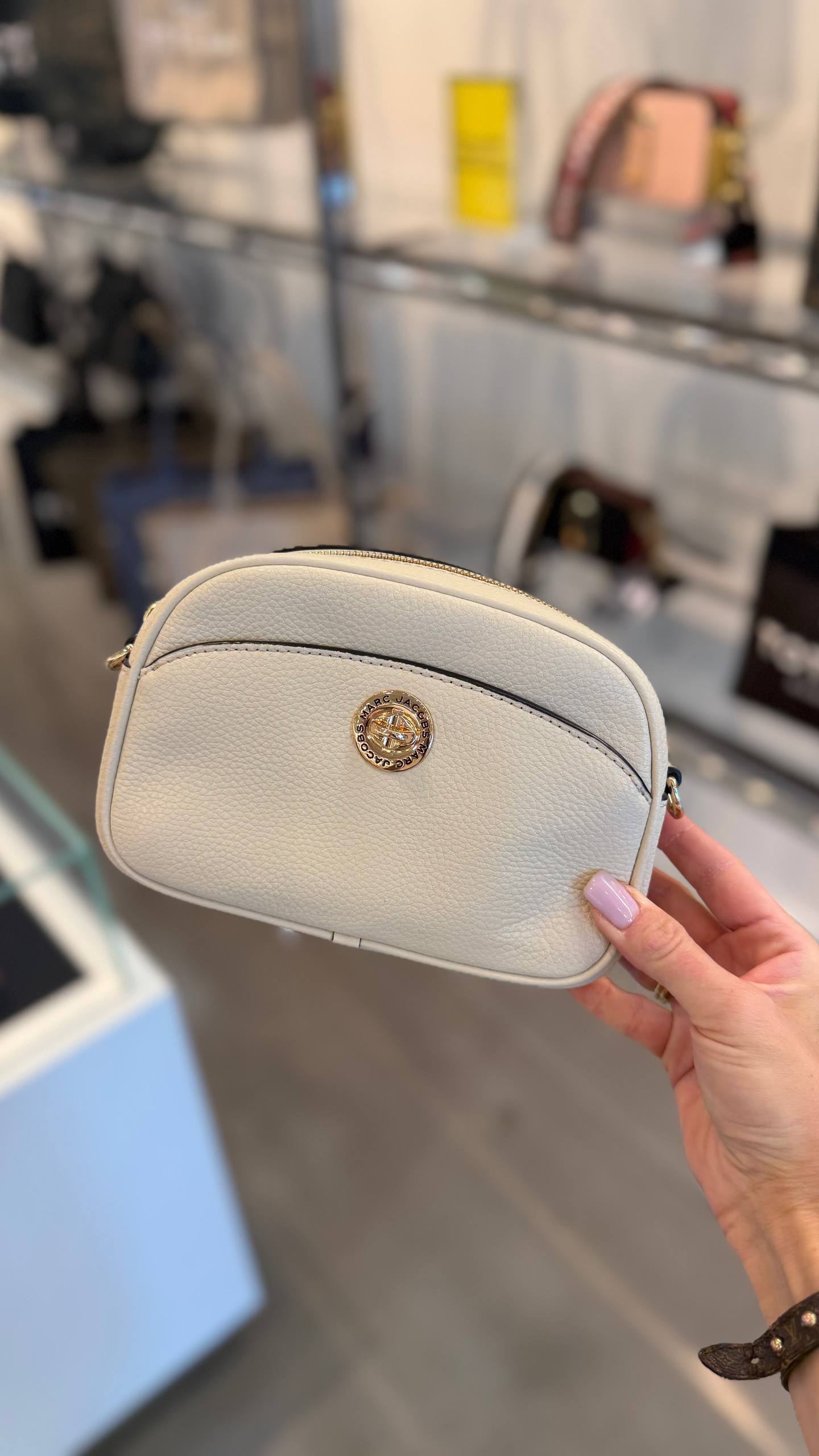 MARC JACOBS