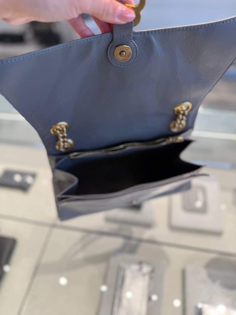 BALENCIAGA