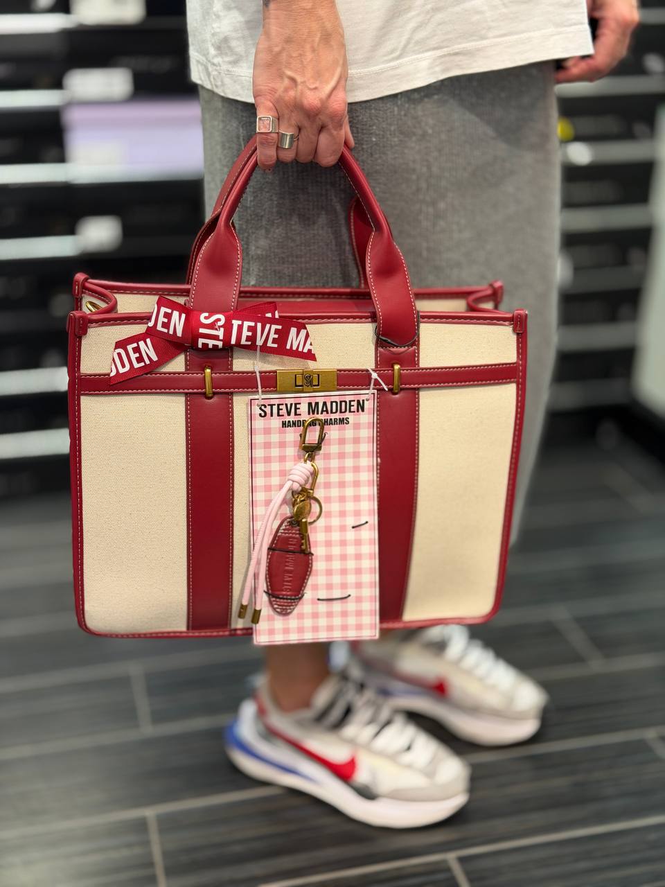 STEVE MADDEN 🏷️ 53$