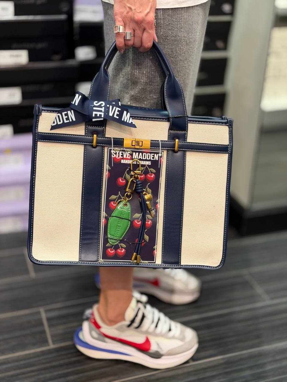 STEVE MADDEN 🏷️ 53$