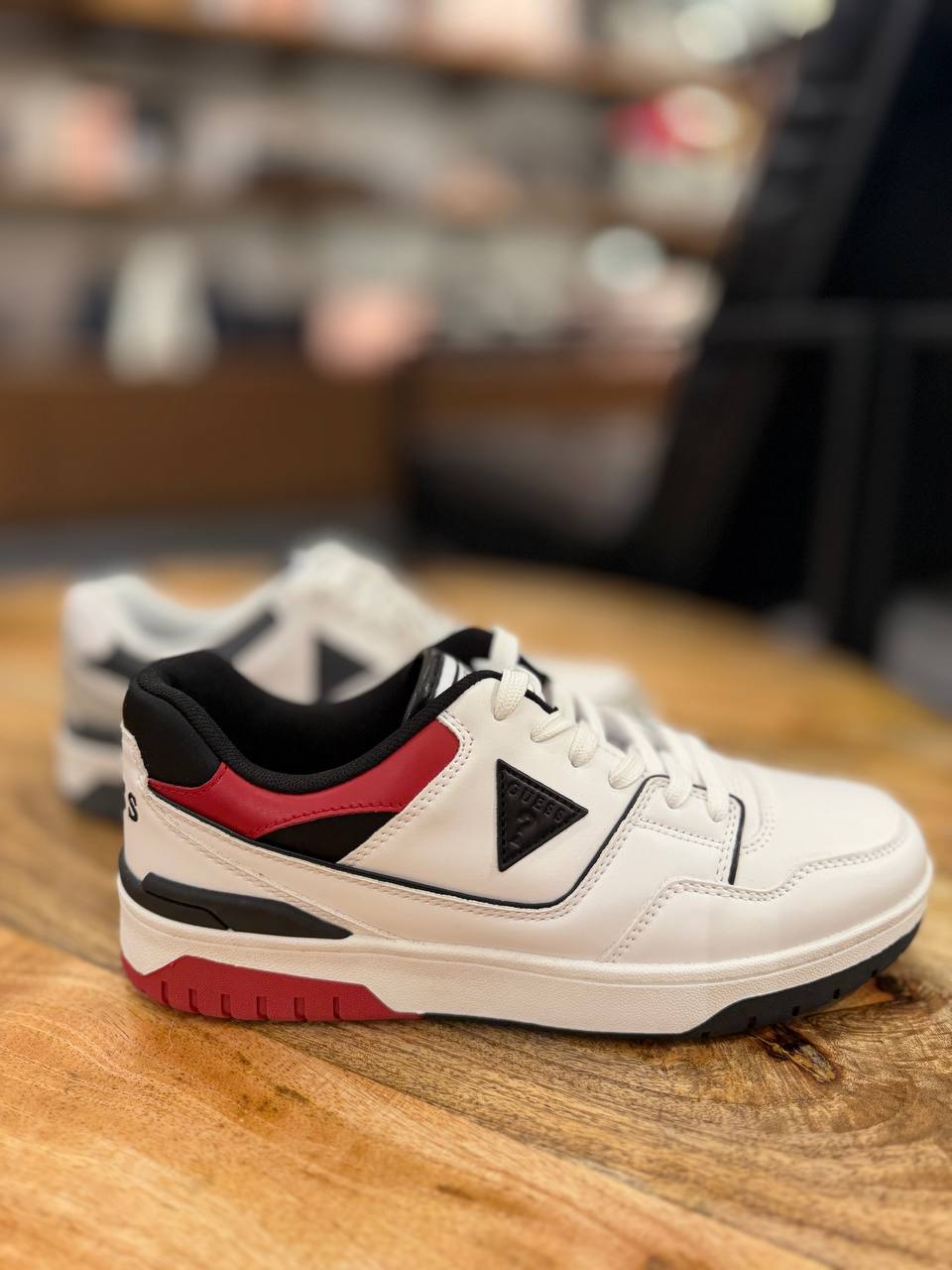 GUESS мужской 🏷️ 68$