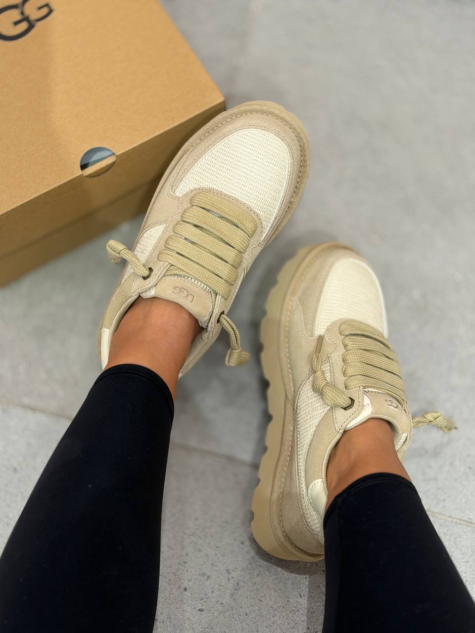 UGG 🏷️ 64$