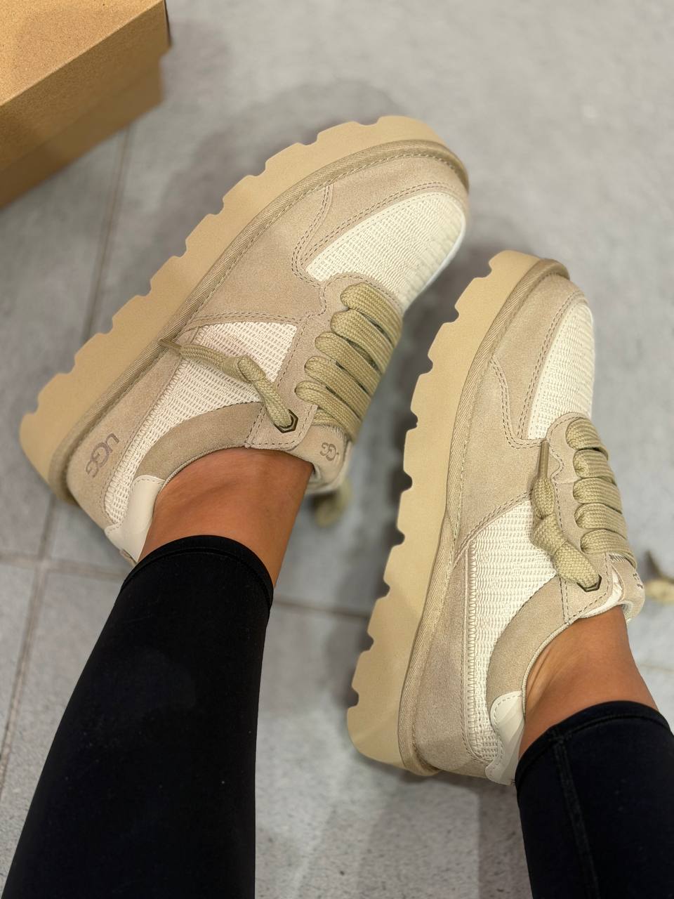 UGG 🏷️ 64$