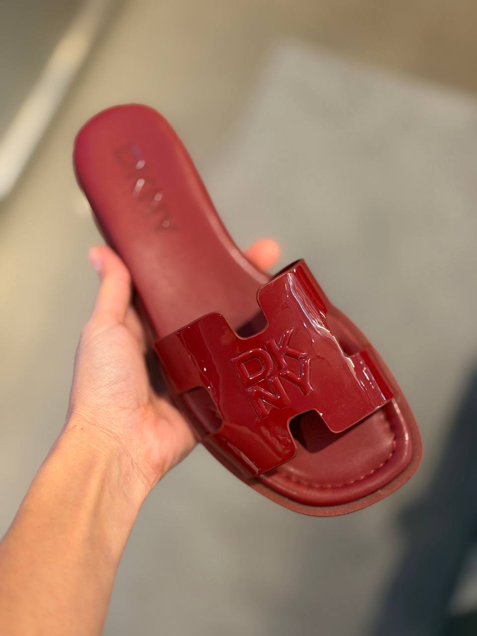 DKNY 🏷️ 47$