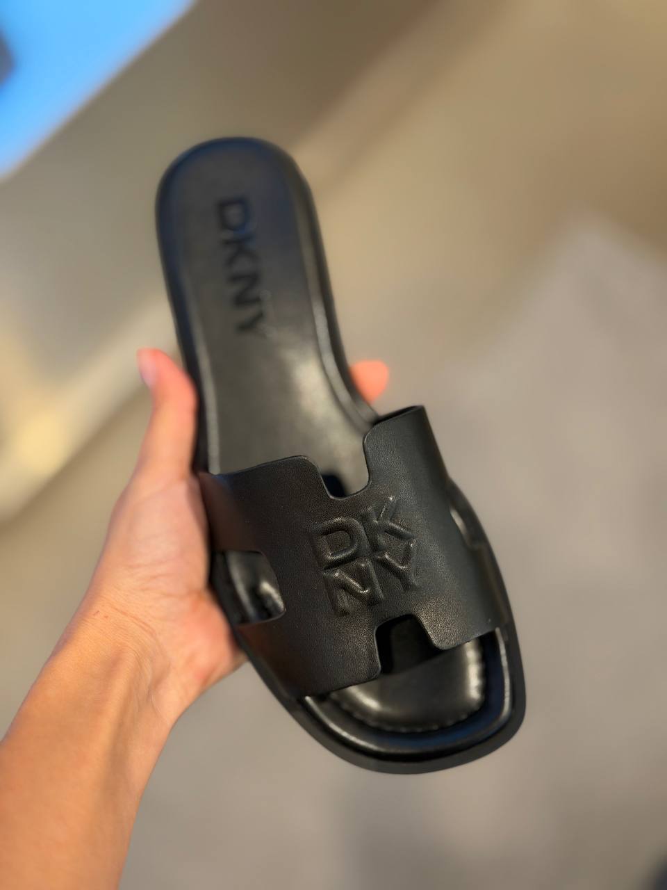 DKNY 🏷️ 47$