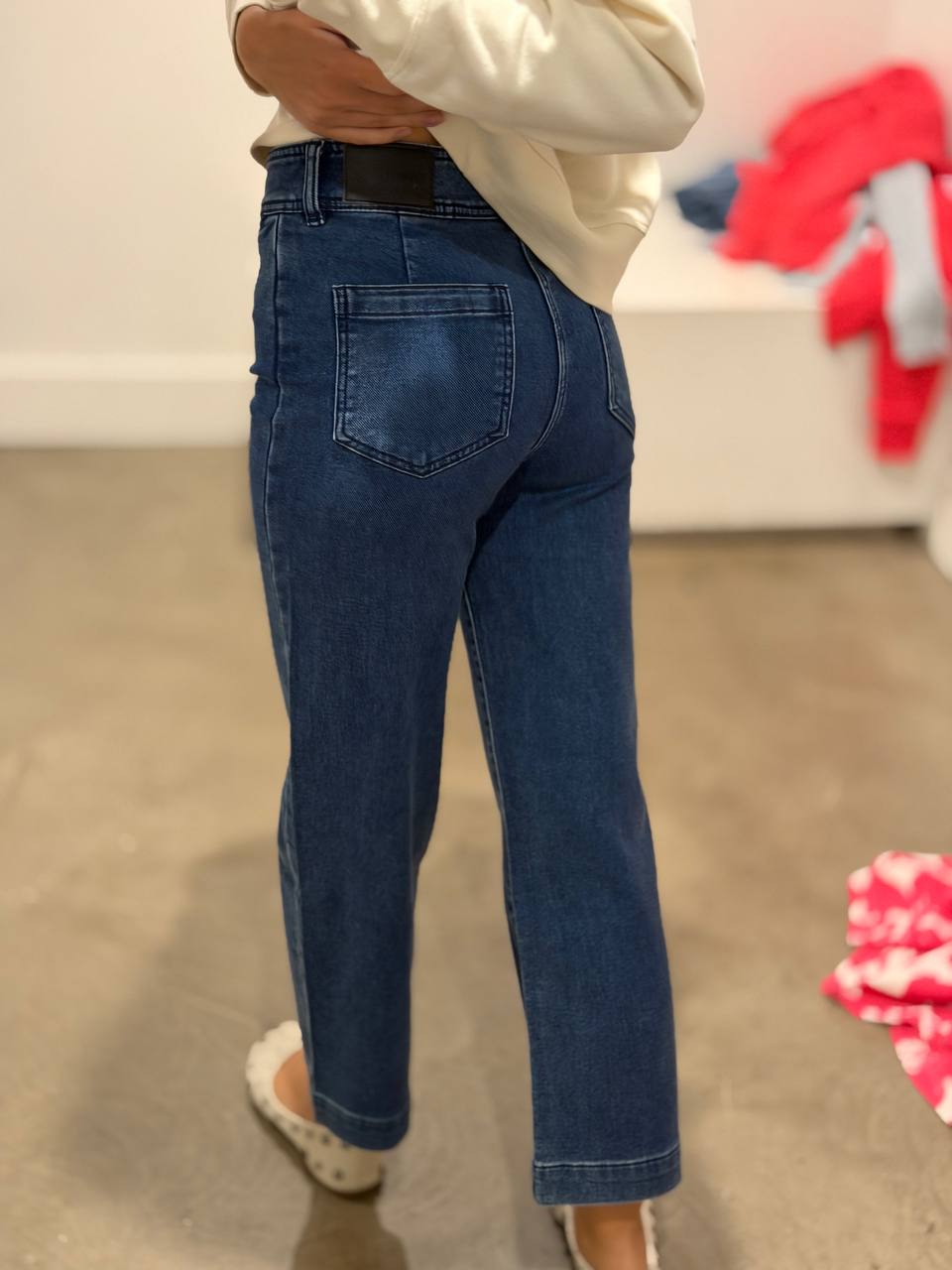 DKNY