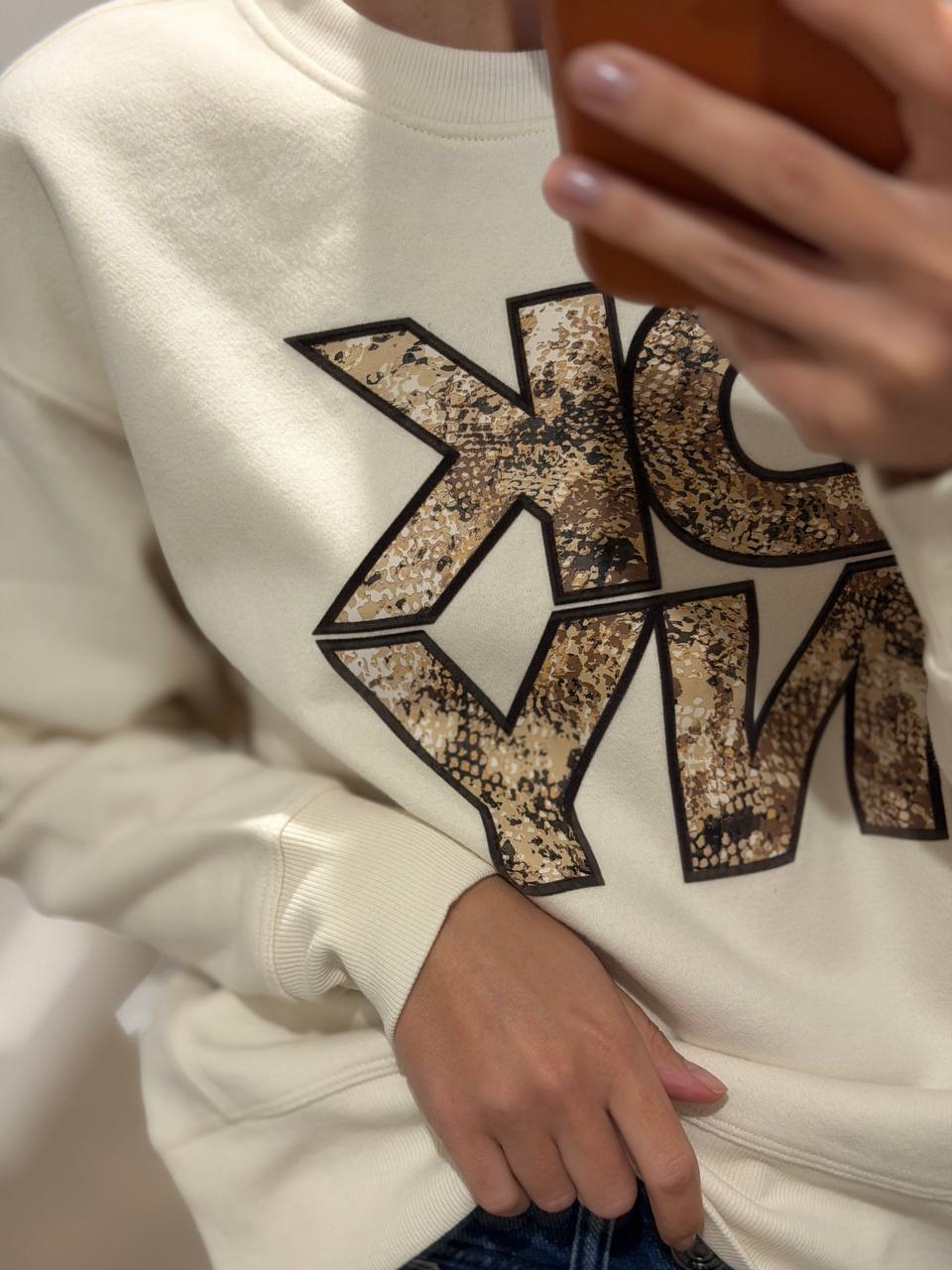 DKNY