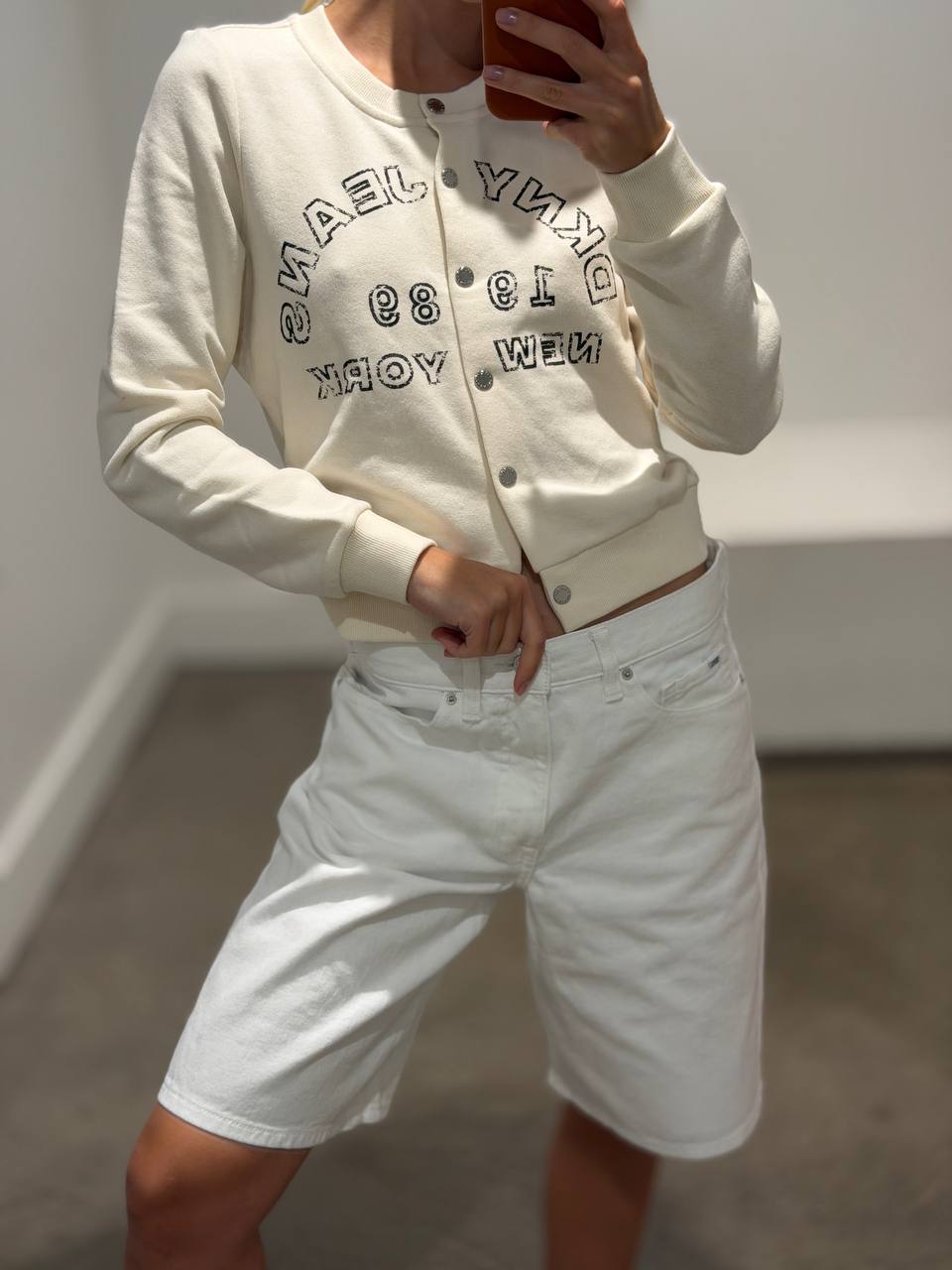 DKNY