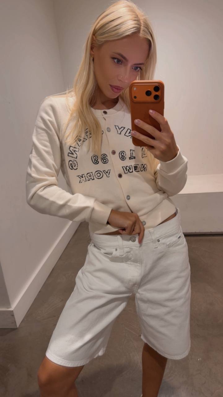 DKNY
