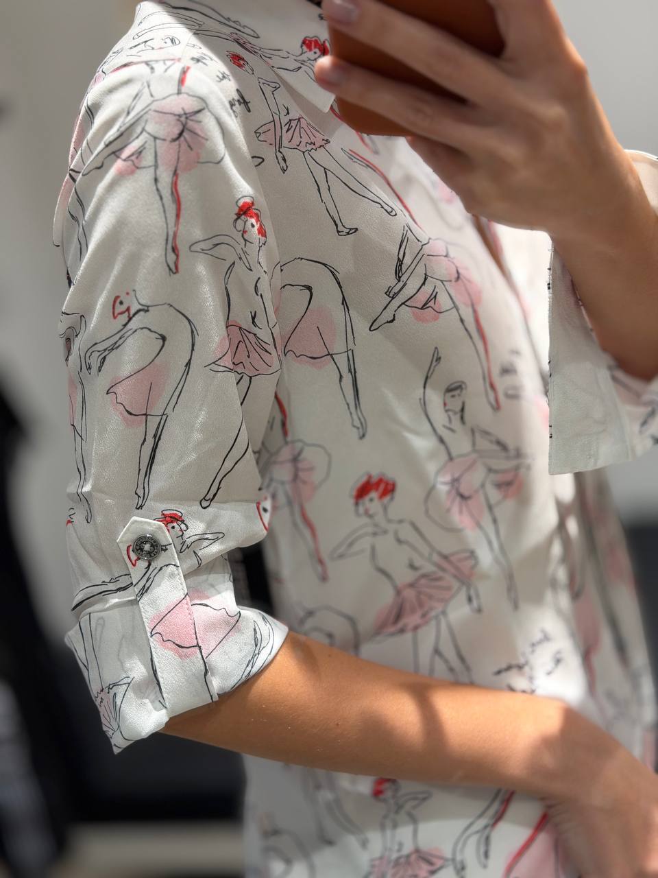 KARL LAGERFELD 🏷️ 52$