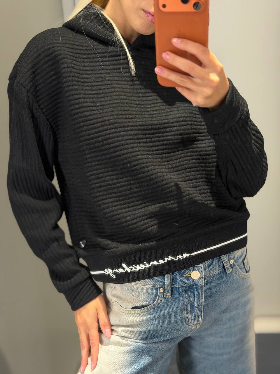 ARMANI EXCHANGE 🏷️ 48$