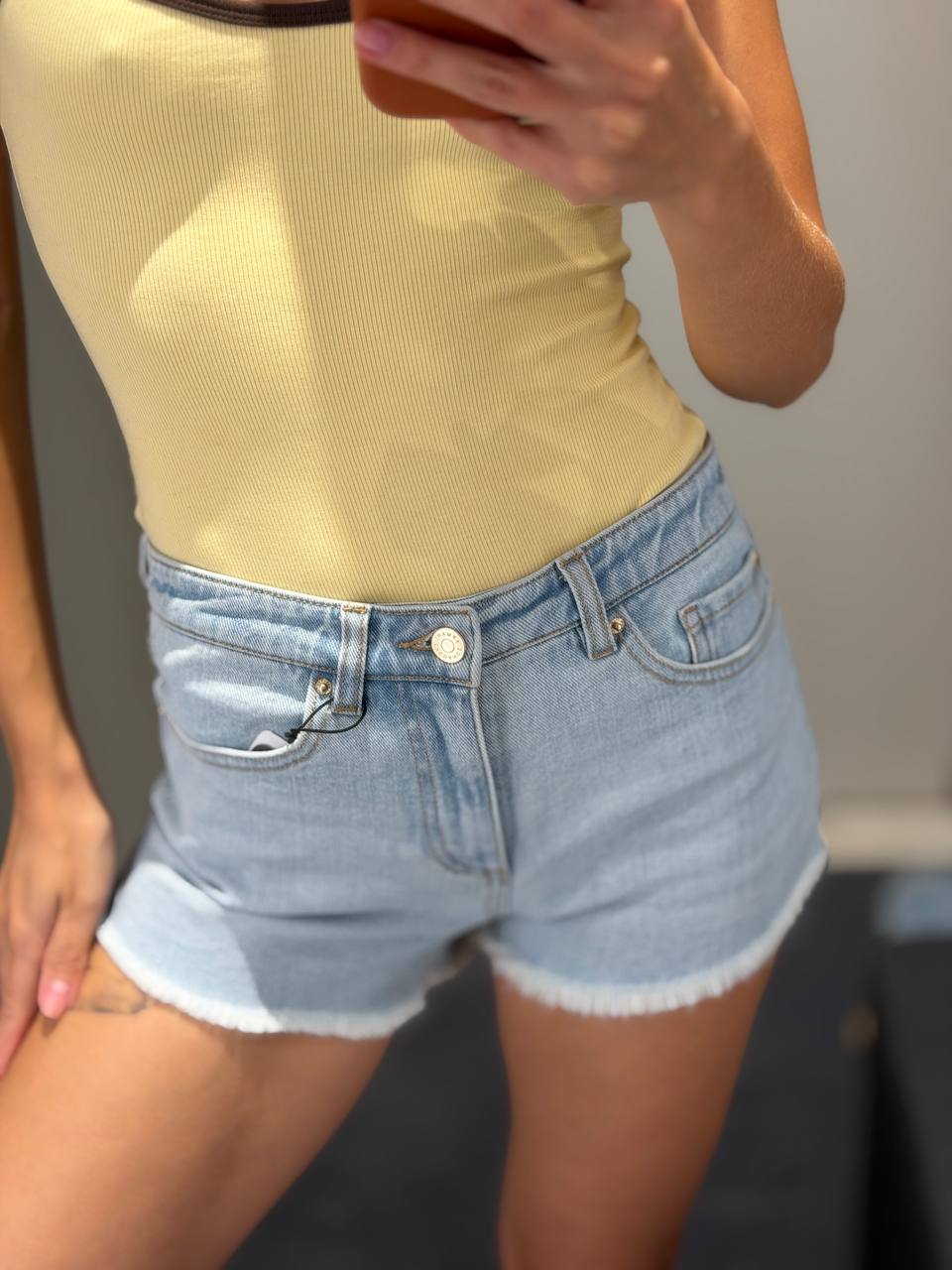 ARMANI EXCHANGE 🏷️ 42$