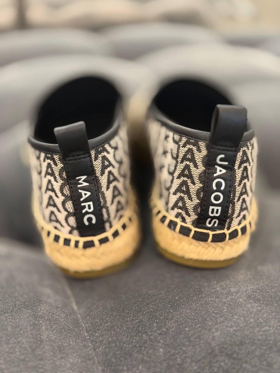 MARC JACOBS