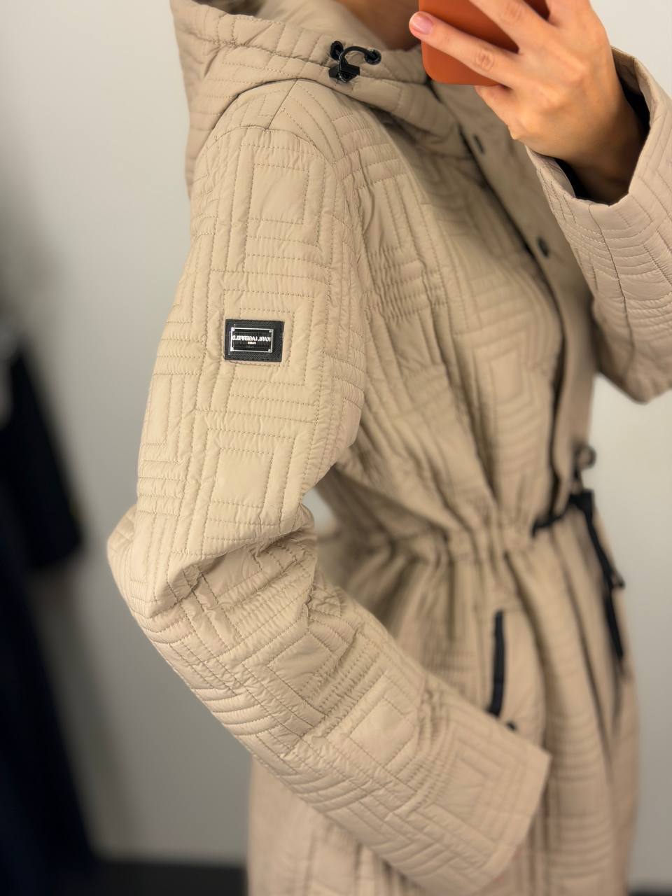 KARL LAGERFELD 🏷️ 81$