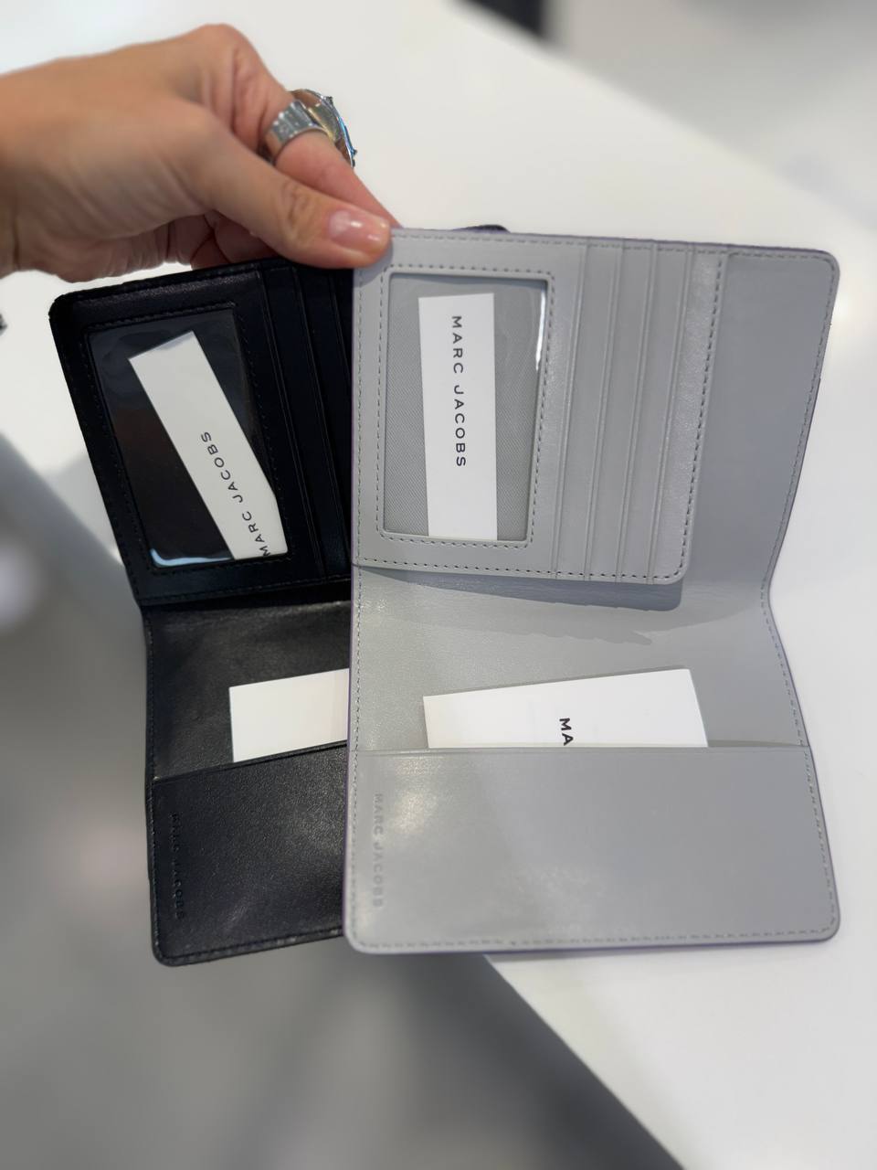 MARC JACOBS 🏷️ 72$