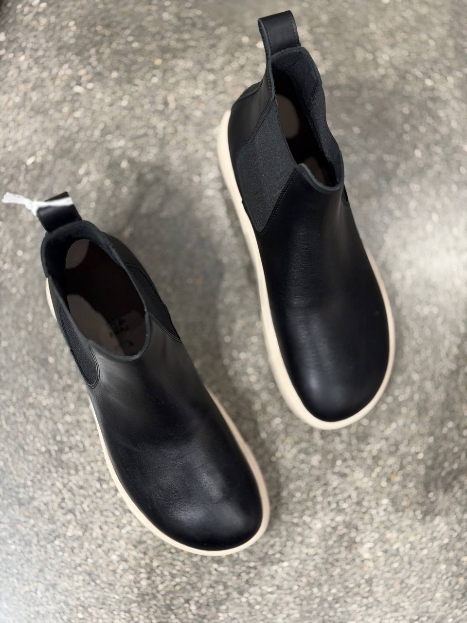 BIRKENSTOCK 🏷️ 126$