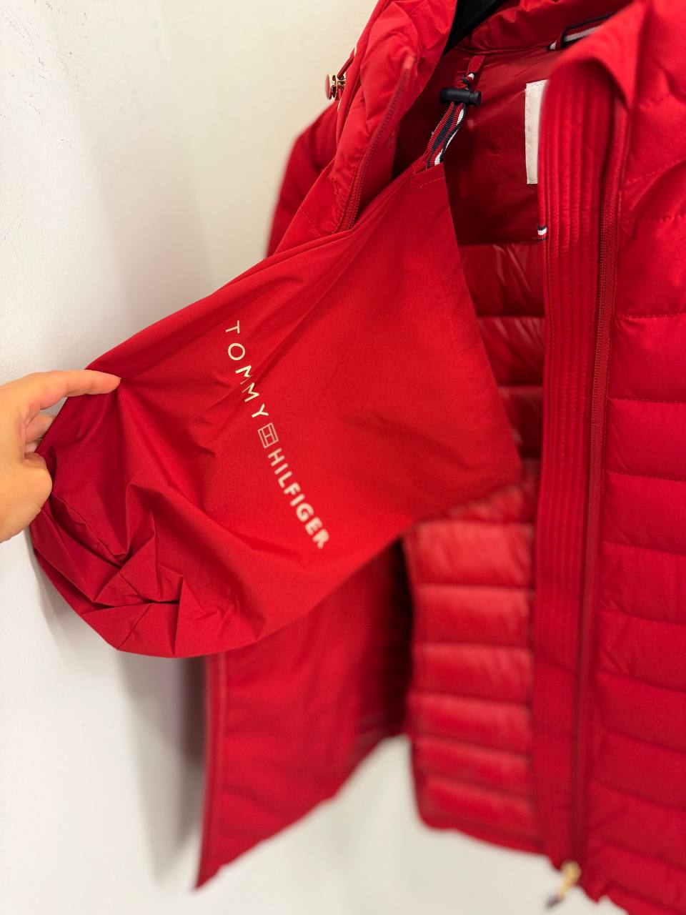 TOMMY HILFIGER 🏷️ 61$