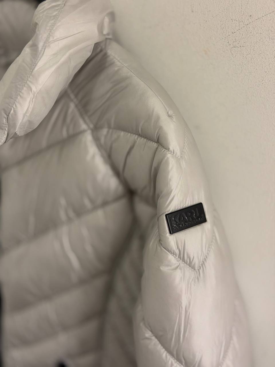 KARL LAGERFELD 🏷️ 61$