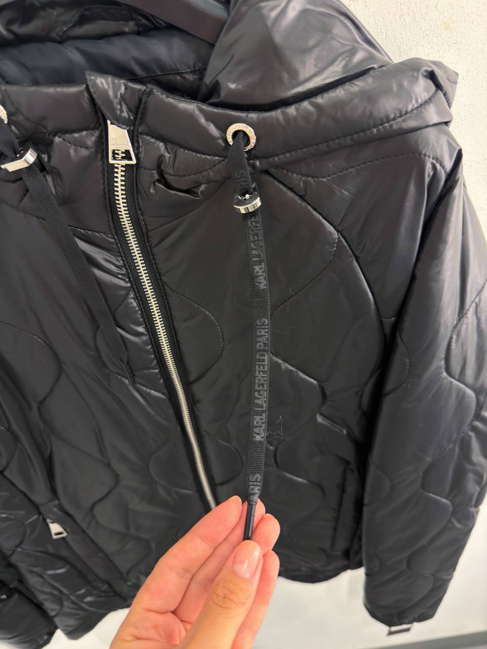 KARL LAGERFELD 🏷️ 61$