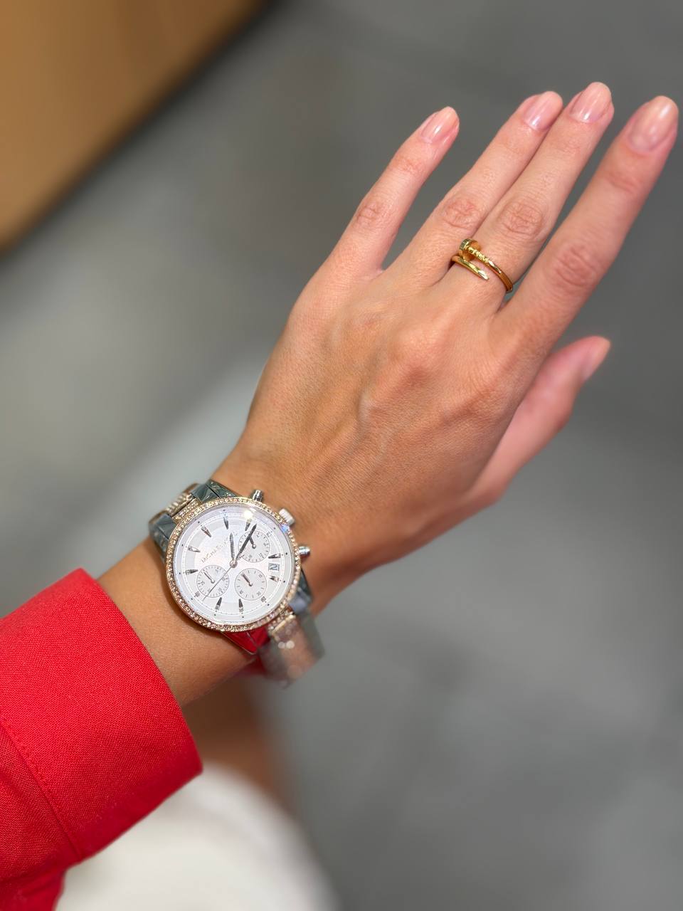 MICHAEL KORS 🏷️ 148$