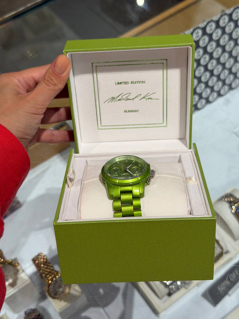 MICHAEL KORS 🏷️ 148$
