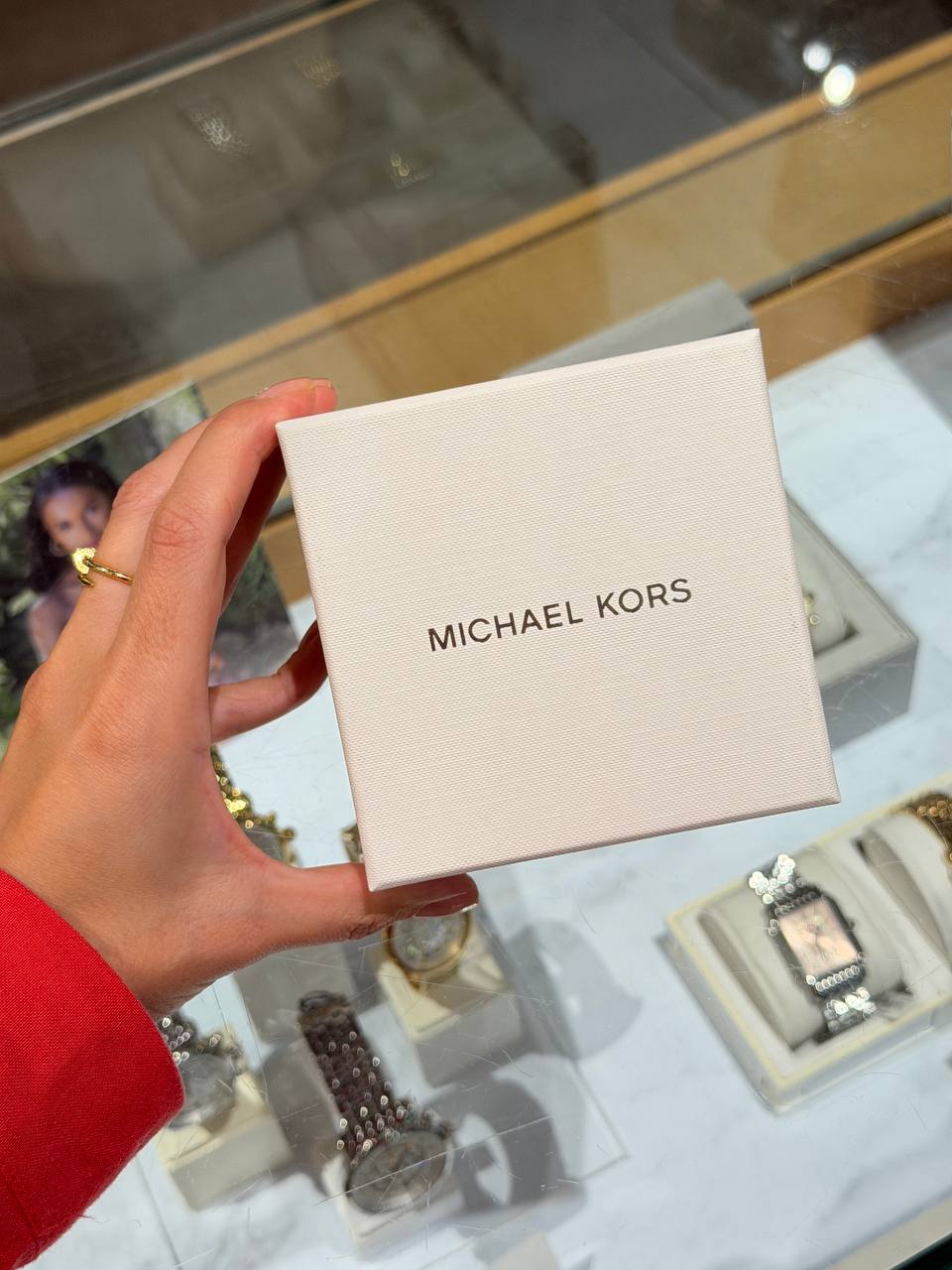 MICHAEL KORS 🏷️ 172$