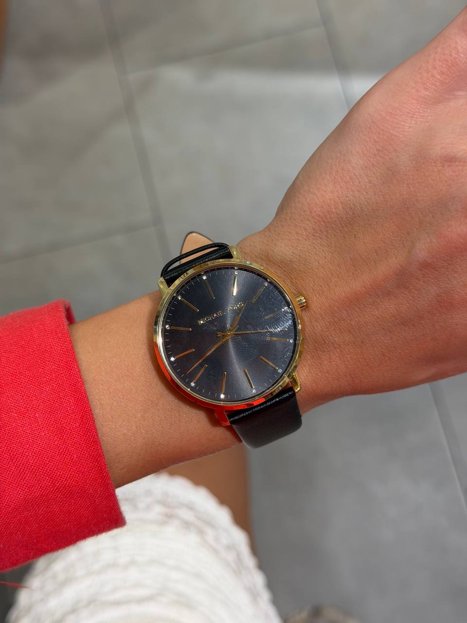 MICHAEL KORS 🏷️ 103$