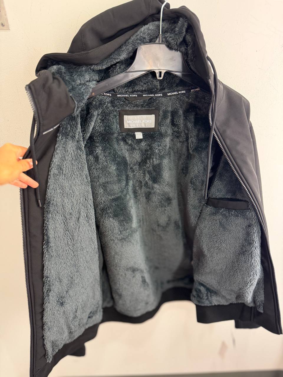 MICHAEL KORS 🏷️ 61$