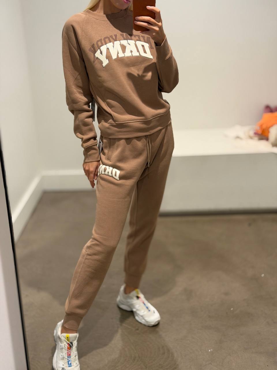 DKNY