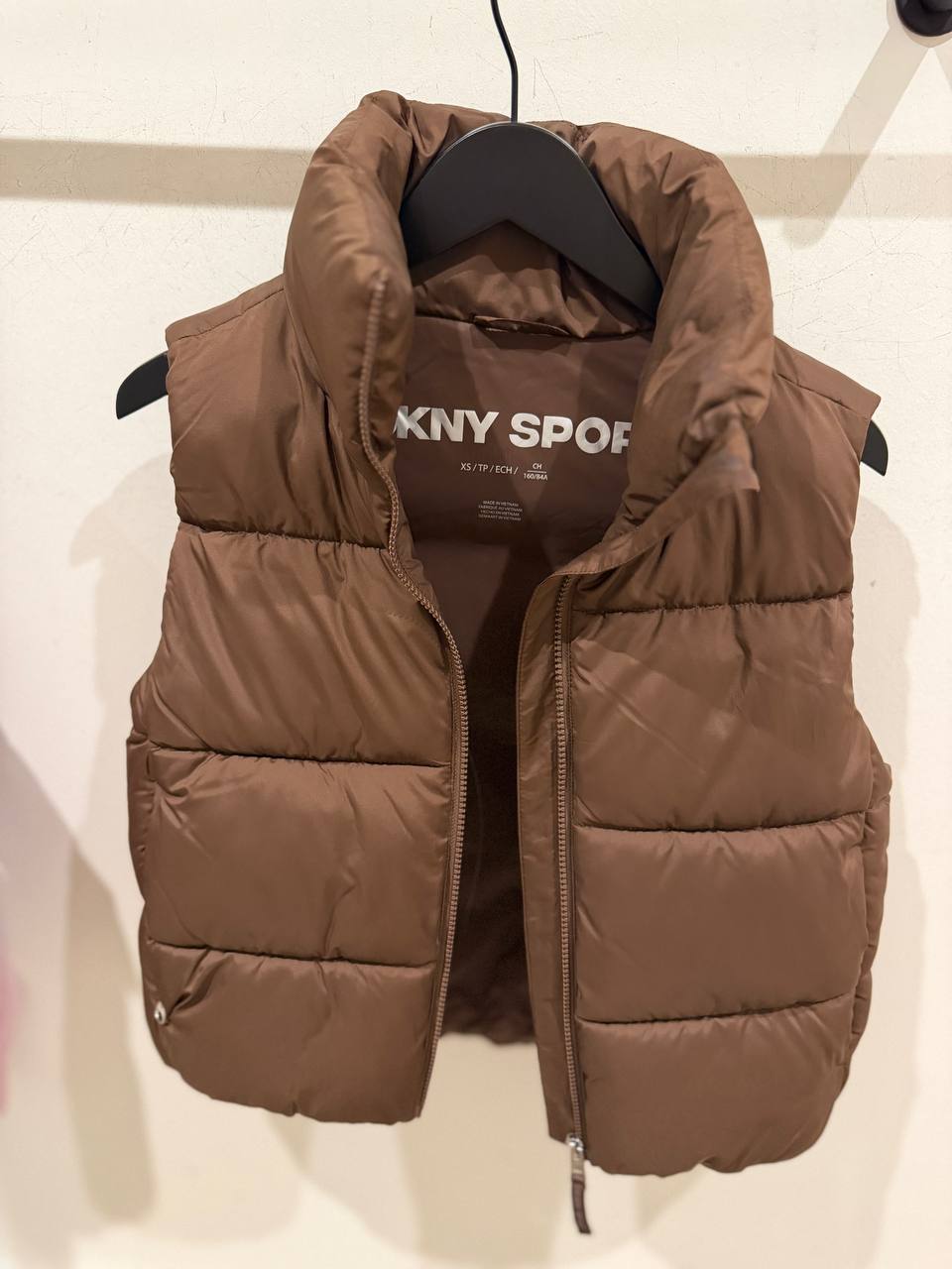 DKNY 🏷️ 57$