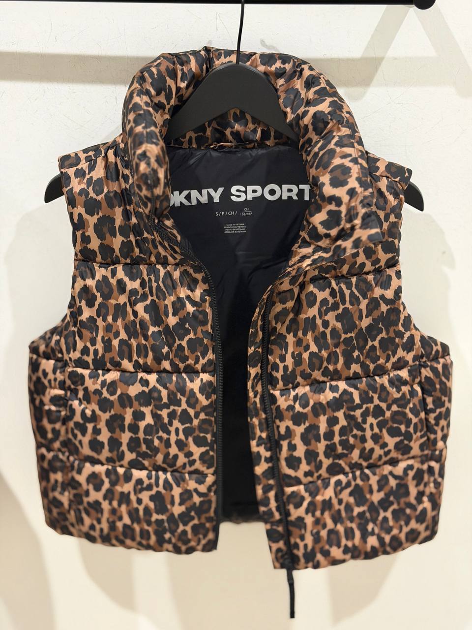 DKNY 🏷️ 57$
