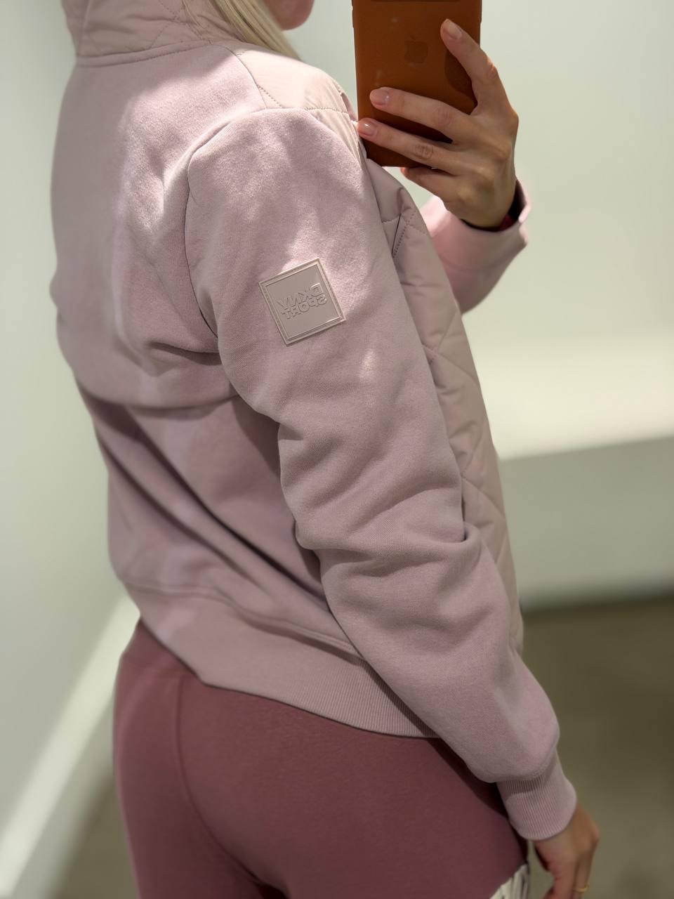DKNY 🏷️ 57$