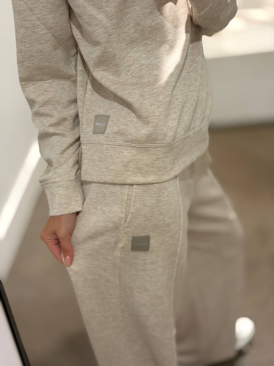 DKNY